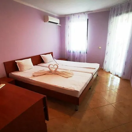 Delfin Complex Apartament Święty Włas